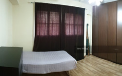 Blk 892 Tampines Avenue 8 (Tampines), HDB Executive #205877071
